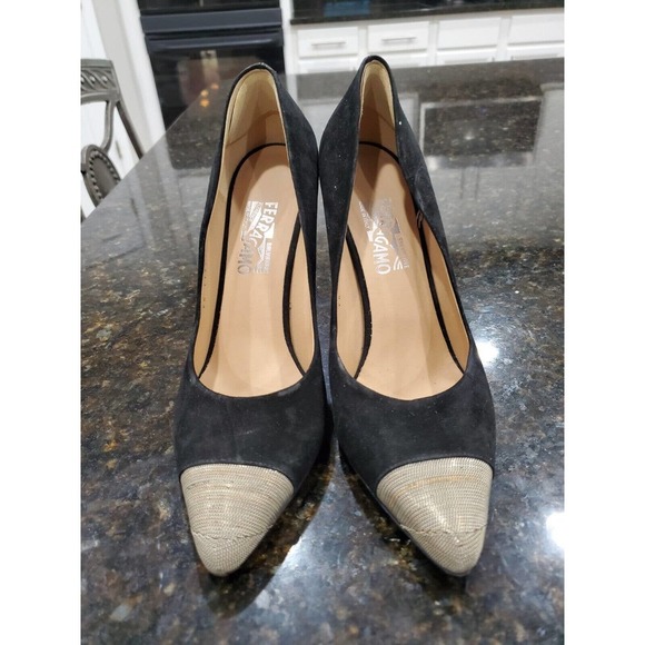Salvatore Ferragamo Women's Black & Gold Toe More Suede Chain Cap-Toe Pumps 10 - Picture 14 of 14